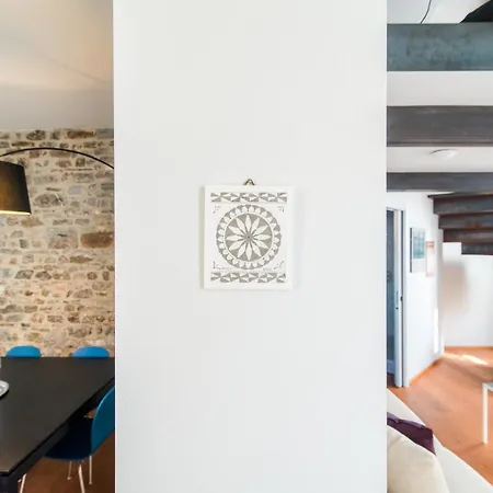 Antica Via Volta - The House Of Travelers Апартаменты